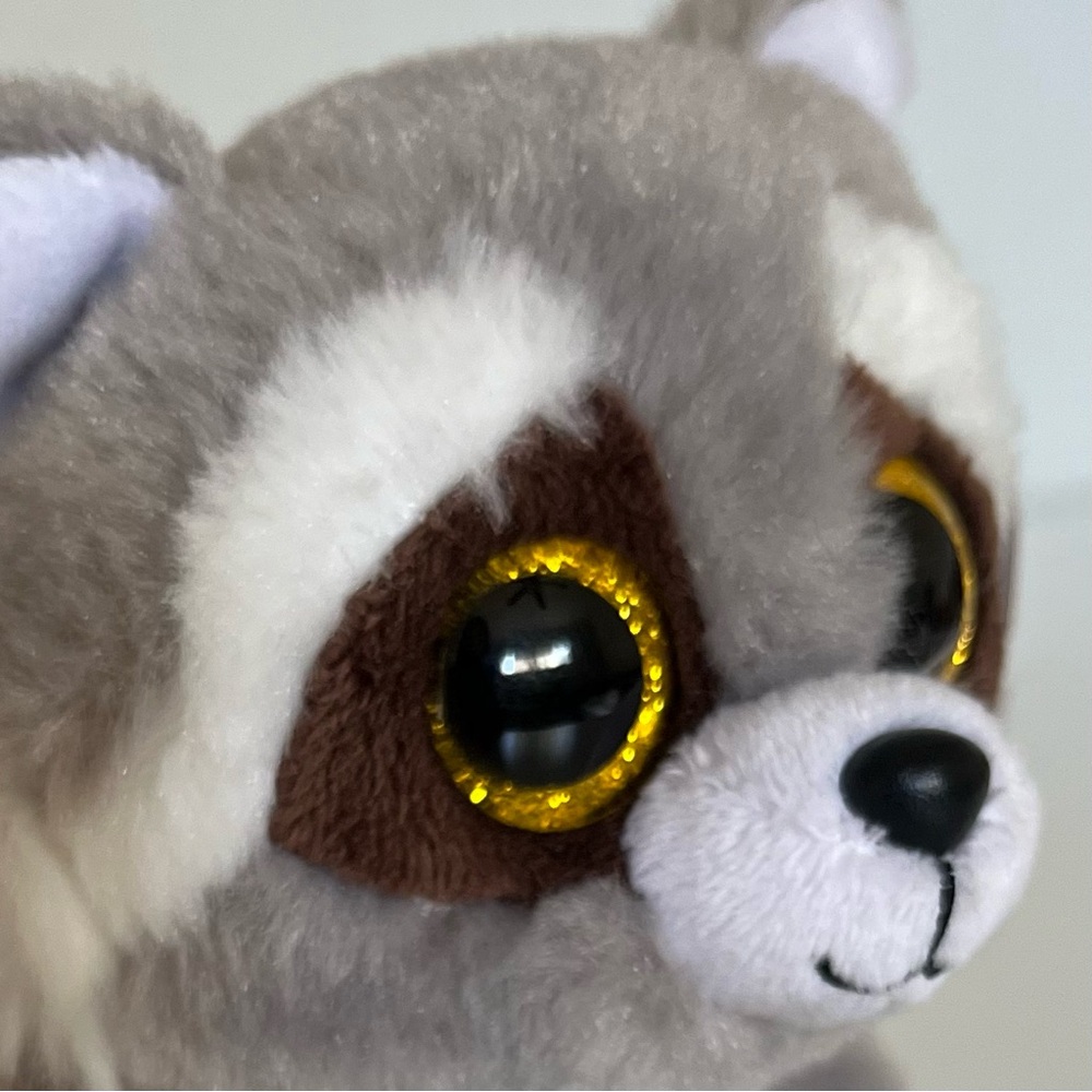 Ty Beanie Baby Bandit raccoon